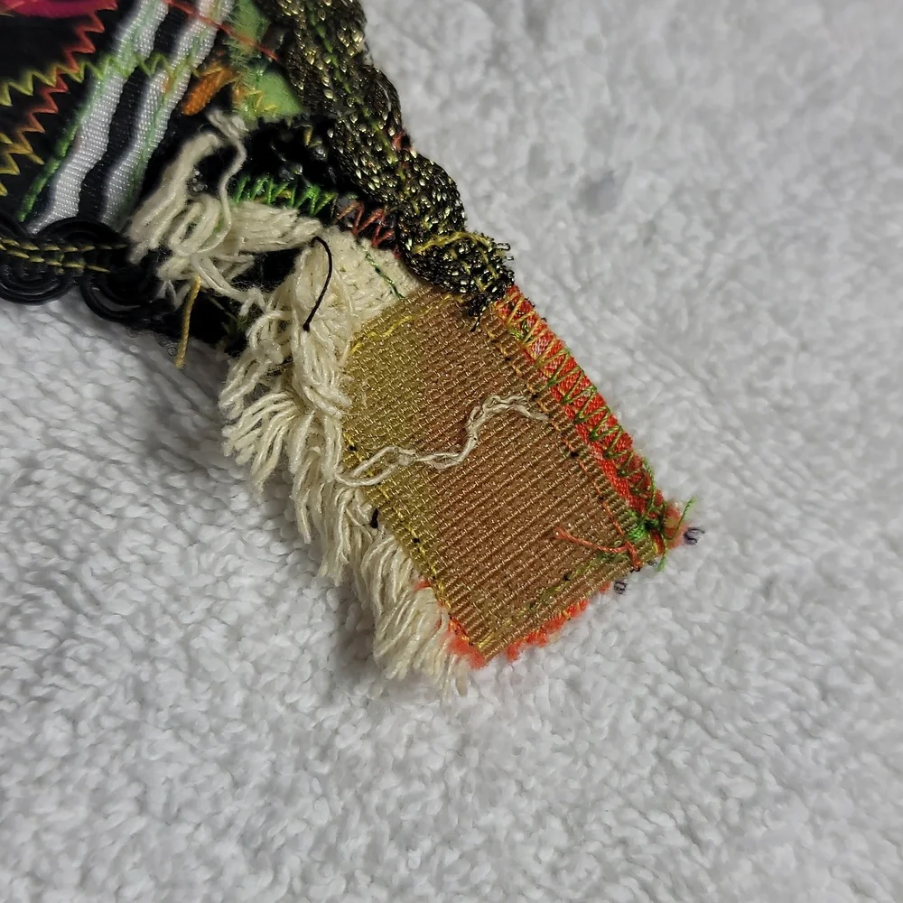 Sugar Skull wrist cuff - handmade - Picture 5 of 7